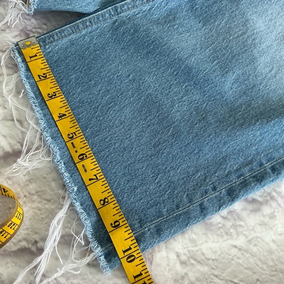 Old Navy Extra High-Waisted Wide-Leg Ripped Jeans for Women Loose From The Heap - Picture 11 of 15